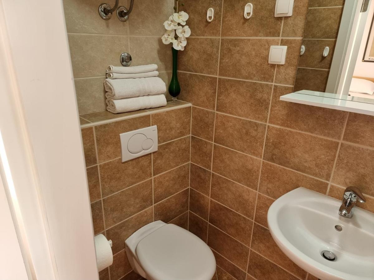 Malena Palace Experience Split Bagian luar foto