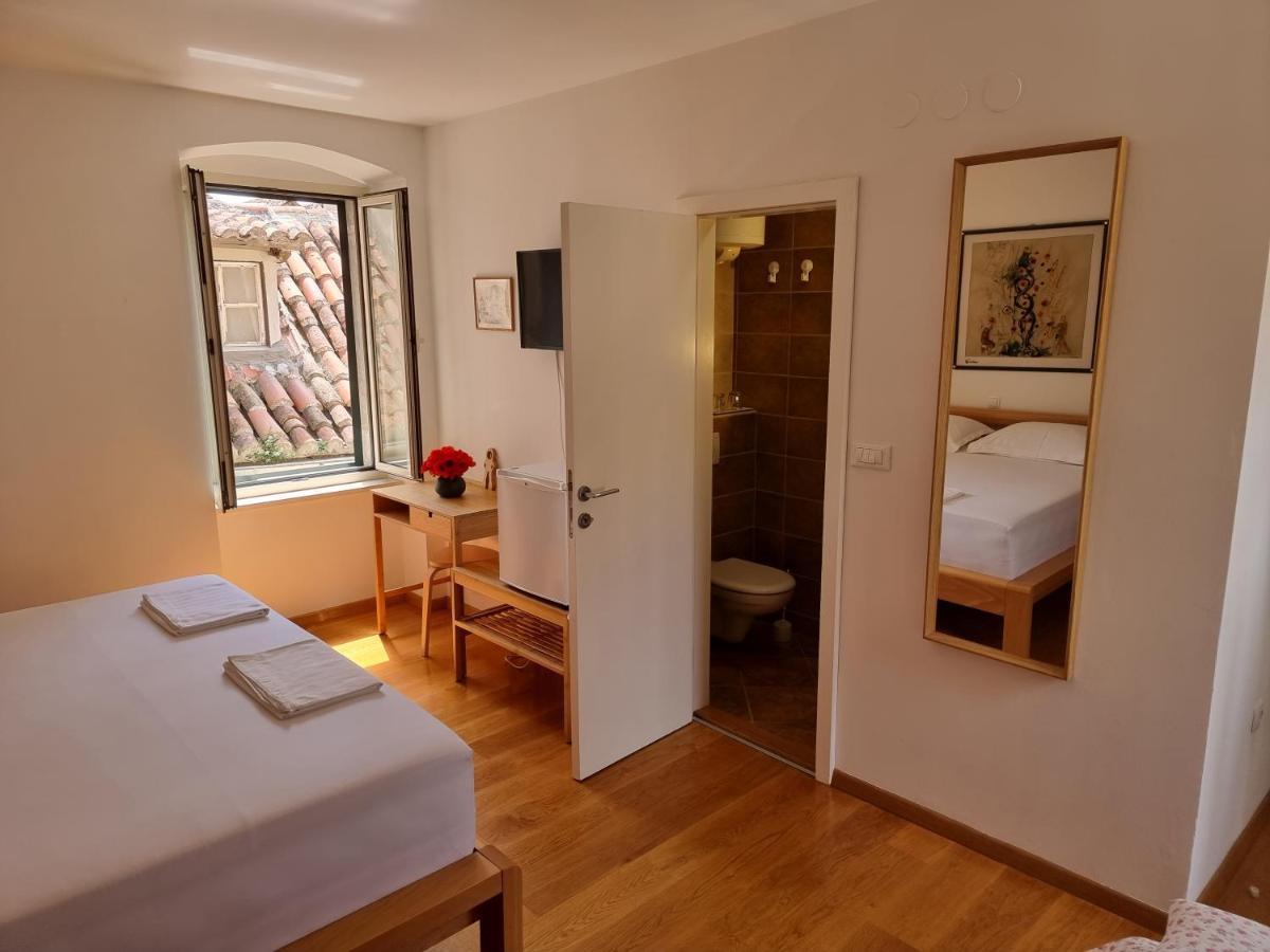 Malena Palace Experience Split Bagian luar foto